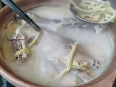 笋干老鸭汤-西湖春天•老字号杭州菜(百汇店)