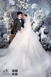 -艾朵婚纱
