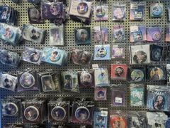 -Love Star追星馆(上海静安大悦城店)