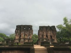 -波隆纳鲁沃古城皇家宫殿