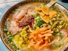 -肇兴特色牛肉粉