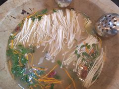 -抚仙湖生态石锅鱼野生菌(告庄店)