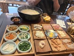 -银米·云南传统过桥米线(双廊黑金冠店)