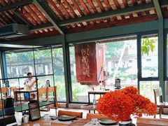 -喜洲吧·江畔老船厂·庭院餐厅(喜临院店)