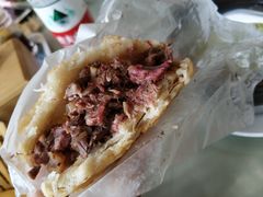 -闫家驴肉老店(华电一校店)
