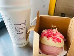 樱花初绽拿铁-星巴克(青岛火车北站候车大厅店)
