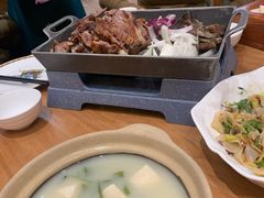 蒙古烤羊腿-九十九顶毡房(阜石路店)