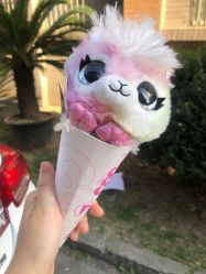 -逝水玩具折扣店