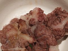 -左庭右院鲜牛肉火锅黑金店(陆家嘴中心店)