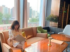 -The ROOF (通盈中心店)