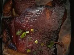 -老码头黑皮肘子锅包肉(文政街店)