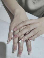 -艾珂·美甲美睫