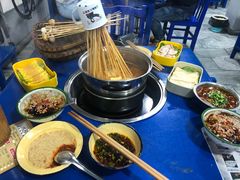 -马路边边·成都串串(翠柏路店)