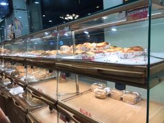 面包甜点陈列柜-新侨三宝乐面包店(崇文门店)