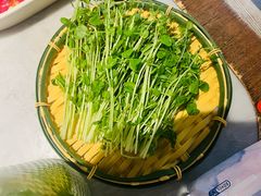 -尚尚仙·酸汤猪手·猪肚鸡火锅(华联万柳购物中心店)