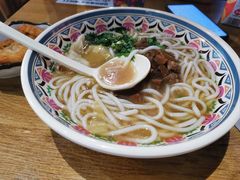-鑫花溪牛肉米粉(人民广场店)