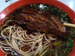 -小龙大肉面馆