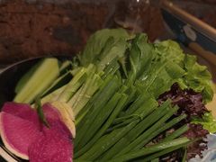 -鱼窝棚柴火铁锅炖(富山屯店)