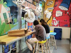 用餐区-DQ·蛋糕·冰淇淋(大宁国际商业广场店)
