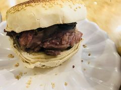烧饼夹肉-老三羊汤(西大街店)