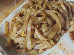 -老街烧烤大排档·地道湖北菜·龙虾馆(汉口火车站店)