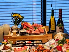 -铭牛烧肉·和牛海鲜自助(高新月牙湖店)