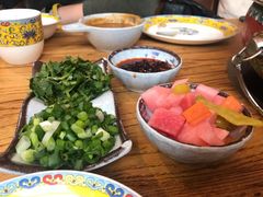 酸爽泡菜-毛辣果·贵州红酸汤牛肉火锅(西单店)