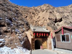 景点-天梯山石窟