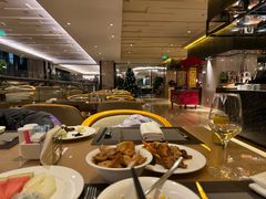 -天津梅江中心皇冠假日酒店