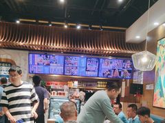-西部马华清真兰州牛肉面·烧烤夜市(三里河店)