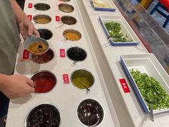 -钢管厂五区小郡肝串串香火锅(梅川路店)