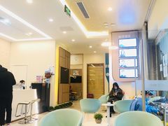 -维乐口腔(美维云门诊陆家嘴店)