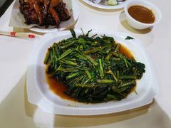 -纽顿熟食中心