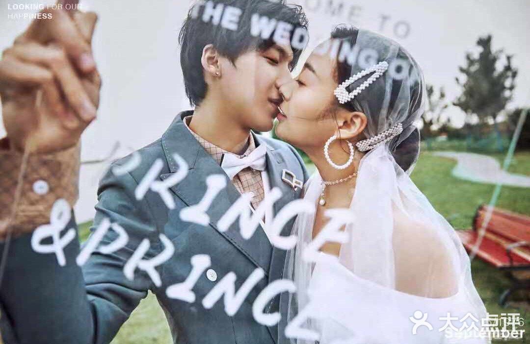 留下了唯美清新的婚纱照