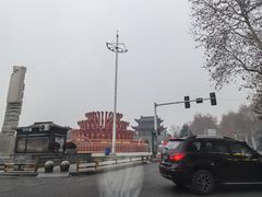 -巴陵广场