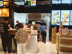 -麦当劳(中山公园龙之梦店)