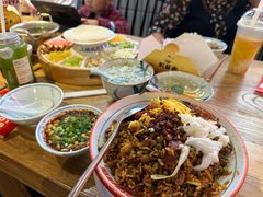 -怪噜范·老贵阳街头名小吃(鸿通城店)