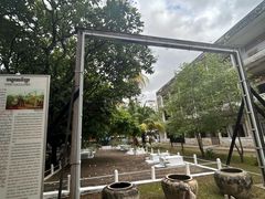 -吐斯廉屠杀博物馆