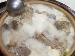-渝君重庆火锅(嘉宾路店)