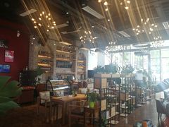 -桉树林A coffee 森林餐厅(三圣乡店)