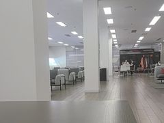 -深圳锦龙奥迪4S店(前海店)