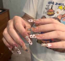 -HUII NAIL绘京美甲美睫会馆