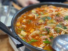 炒鱿鱼大虾肥肠-蚂蚁家辣炒章鱼(海云台店)