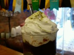 宇治抹茶sasa-more than meow吴止猫主题餐厅(承德 中船汇店)