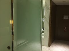 -上海滴水湖皇冠假日酒店