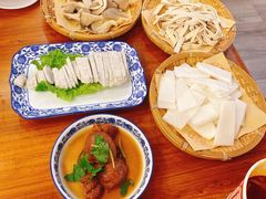 -牧人巷子·大锅羊汤·暴走牛骨(大成路店)