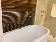 -青岛海尔洲际酒店