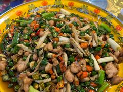 -三大钵江湖菜(空港店)