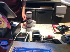 -哈根达斯(上海金山店)