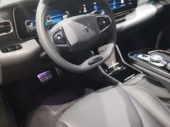 -ARCFOX极狐(世纪金源店)